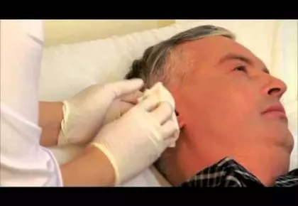 Уход за больным после инсульта. Уход за ушами.