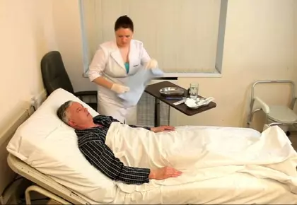 Уход за больным после инсульта. Уход за глазами.