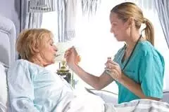 Уход за больным. Как разместить больного после инсульта.