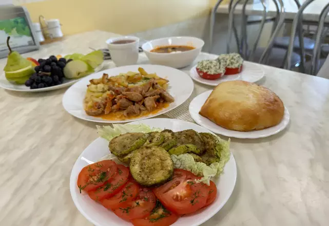 Специализированное питание в клинике с возможностью адаптации рациона